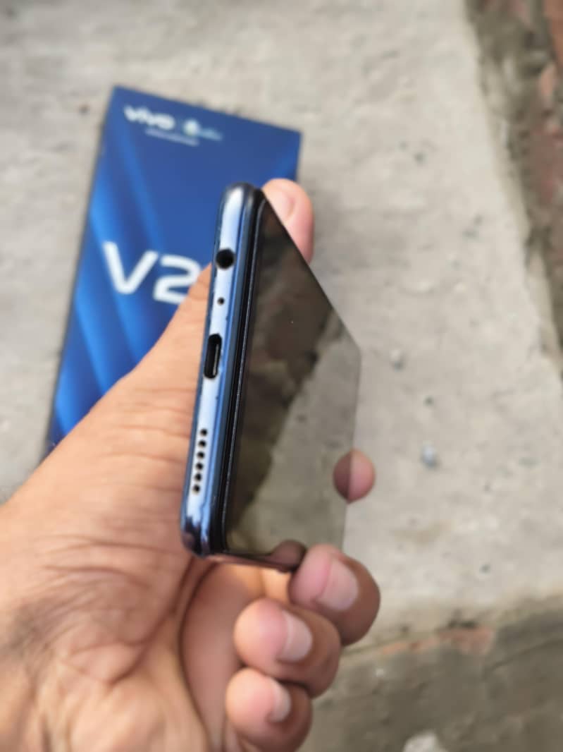 Vivo V21e 7