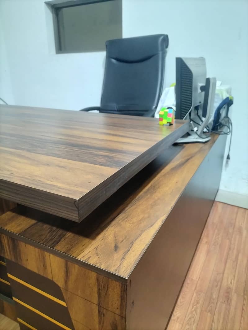 Executive office table slightly used 1