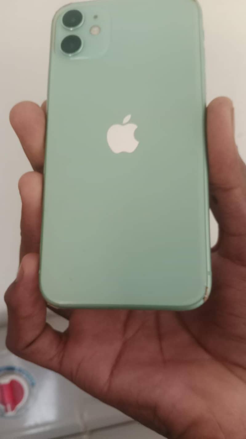 Apple iPhone 11 3