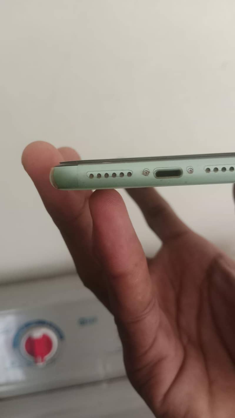 Apple iPhone 11 5