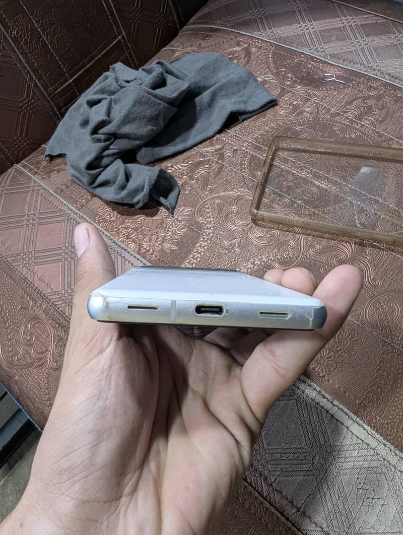 Google Pixel 7a 2