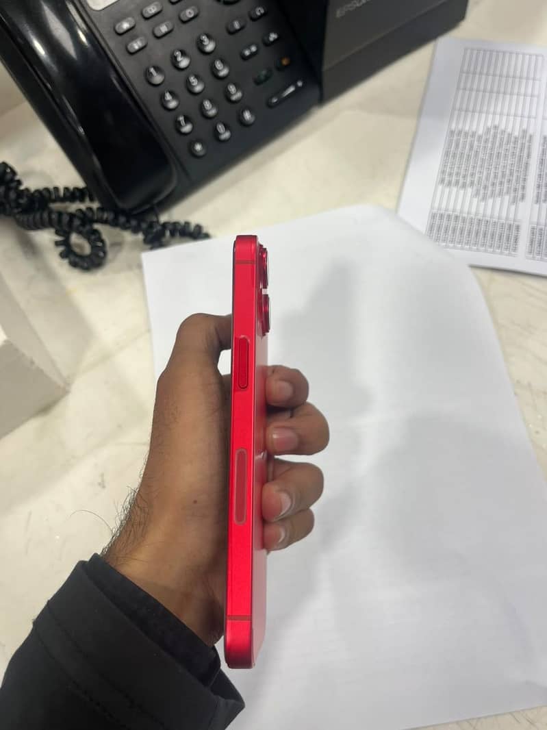 Apple iPhone 14 5