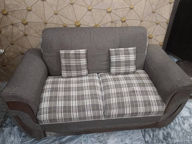 Sofa Set and Table 5