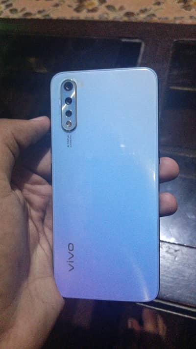 Vivo S1
