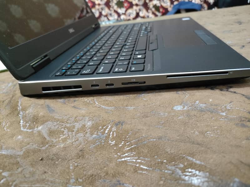 Dell Precision Core i7 8th Generation H processor 3