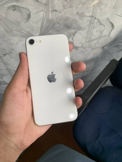 Apple iPhone SE