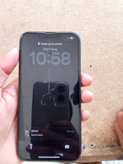 Apple iPhone 13