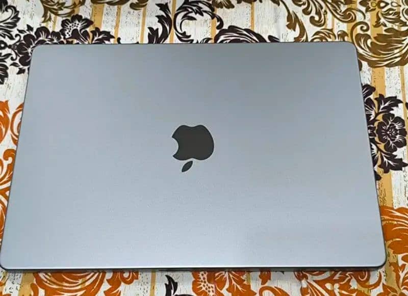Apple MacBook Pro M2 0