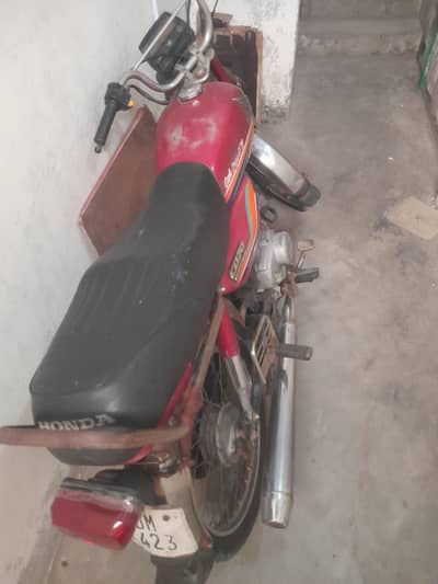 bike ki har chiz hai original hai bike 0306 0464234