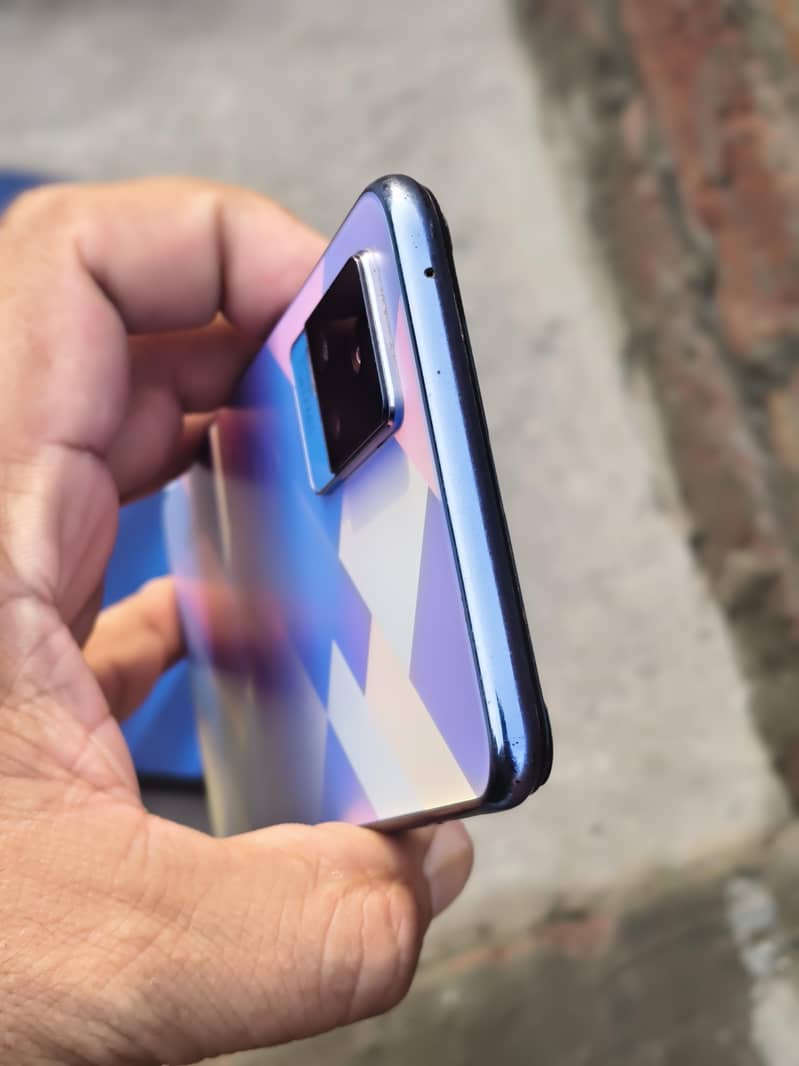 Vivo V21e 8