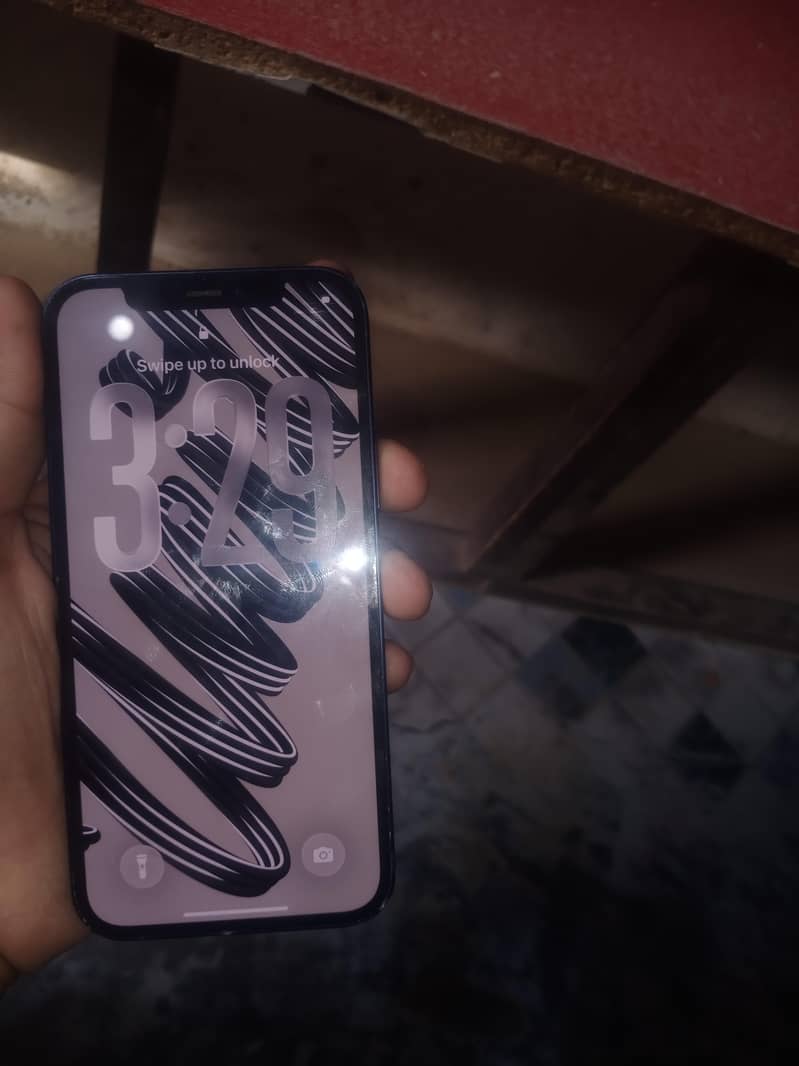 iPhone 12 1