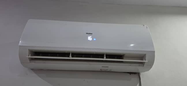 excellent Condition 1.5 Ton  Split Air Conditioner for sale urgently