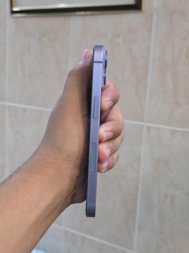 Apple iPhone 14 5