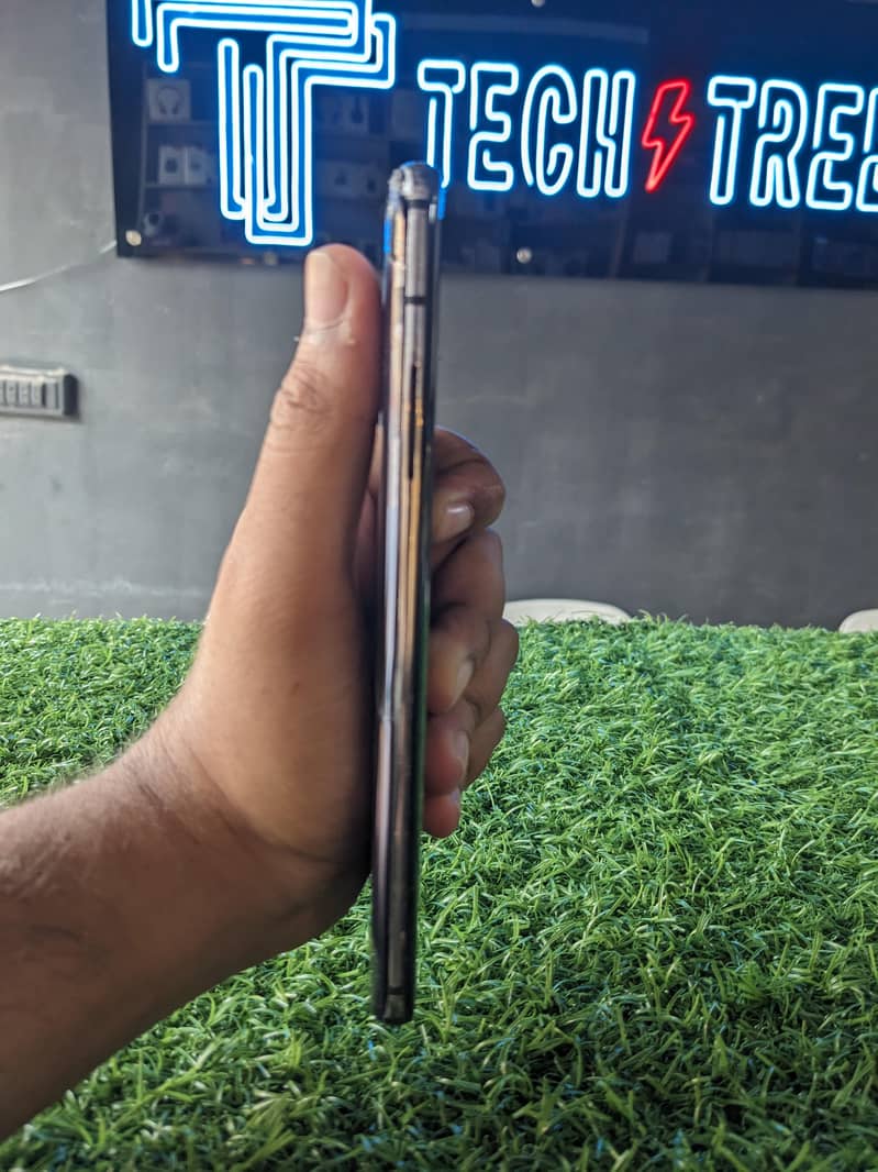 One Plus 7 Pro 6