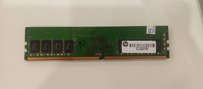 DDR4(RAM 8GB)
