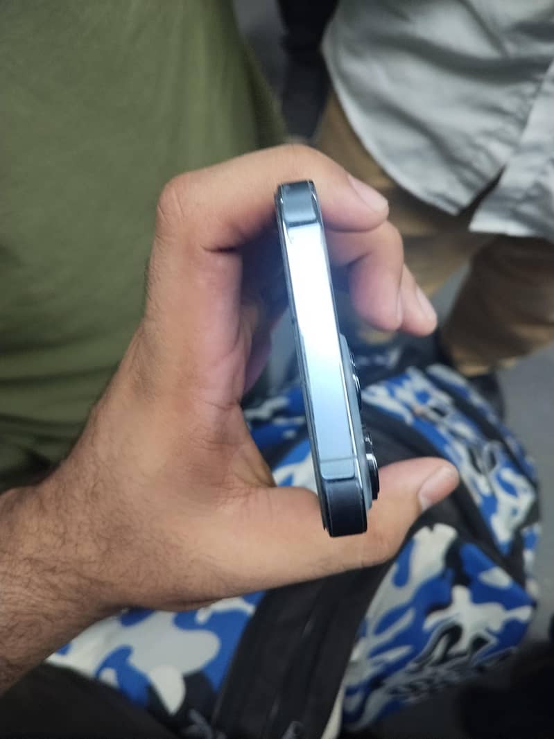 Apple iPhone 13 Pro 3