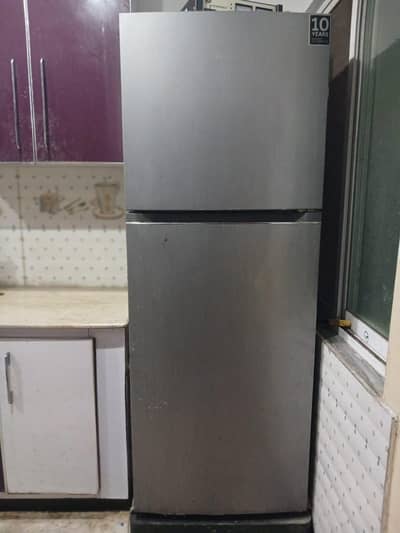 Haier Full Size Refrigerator – 10/10 Condition | 100k