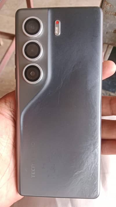 Tecno CAMON 40 Pro