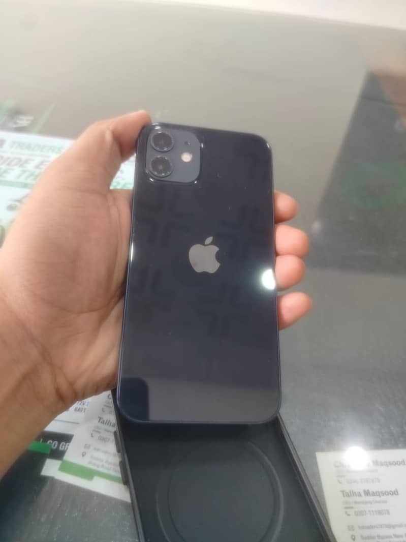 Apple iPhone 12 5