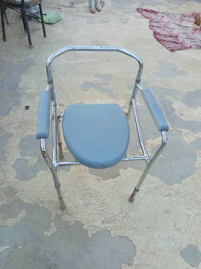 Toilet Chair / Commode Chair For Sale – Good Condition