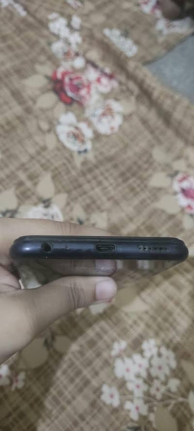 Vivo Y17