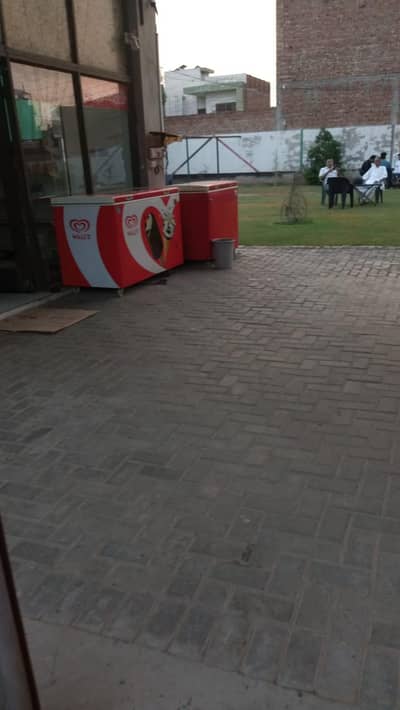 cafe k liy male female job 6 hour duty Tim, pizza km sikhy gy b Sath