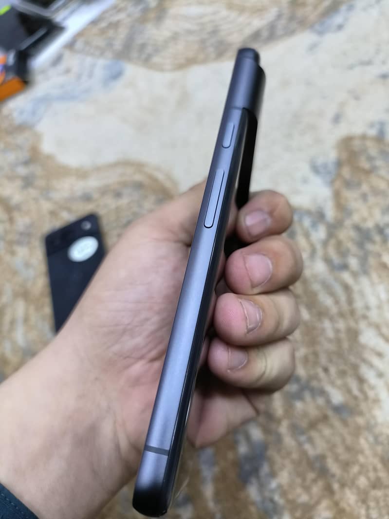 Google Pixel 8 2