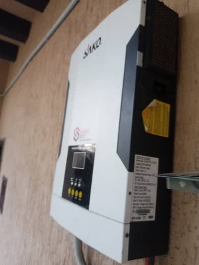 complete solar unit plus 8 plates, inverter,breakers adn structure