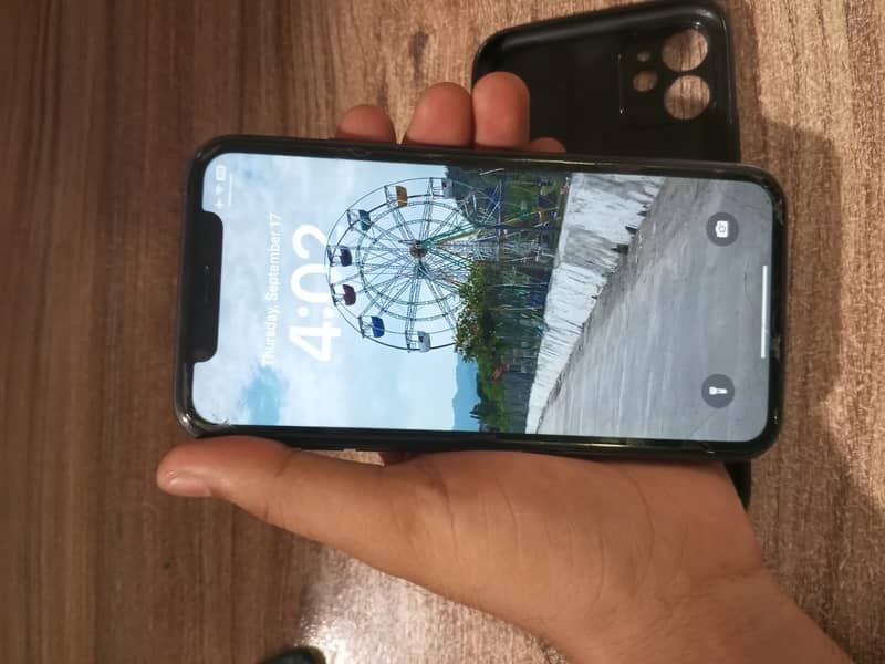 Apple iPhone 11 0
