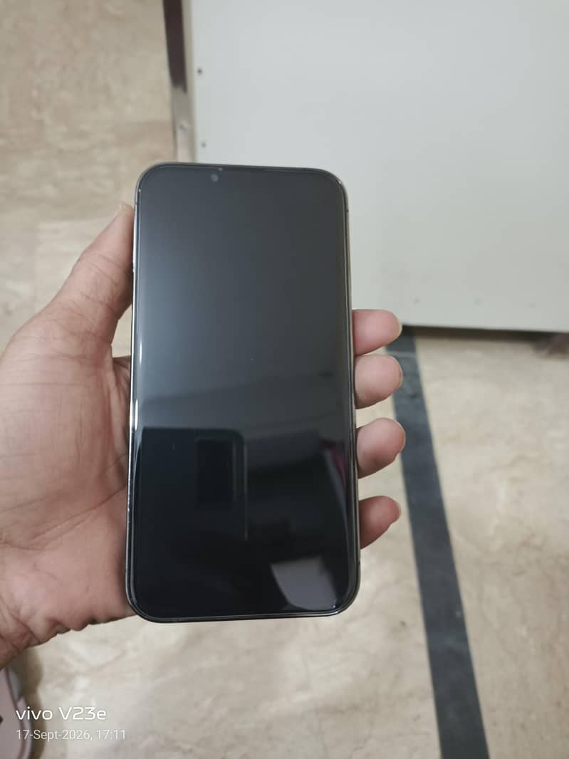 Apple iPhone 13 Pro 3