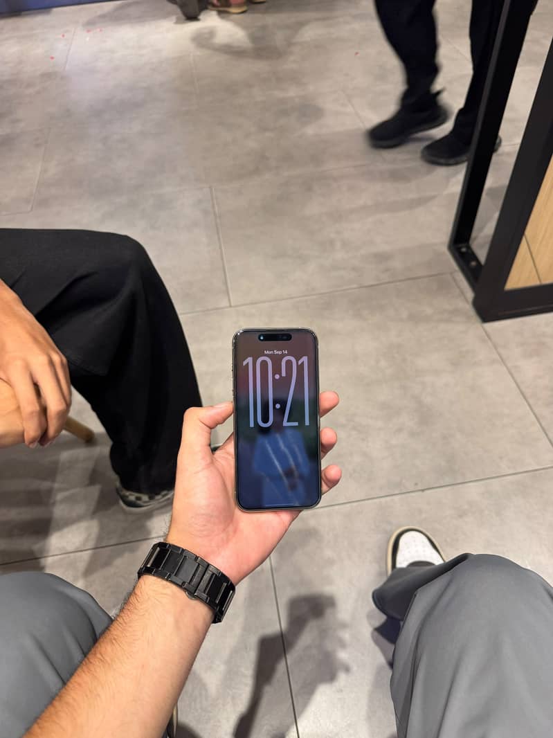 iPhone 15 Pro 0