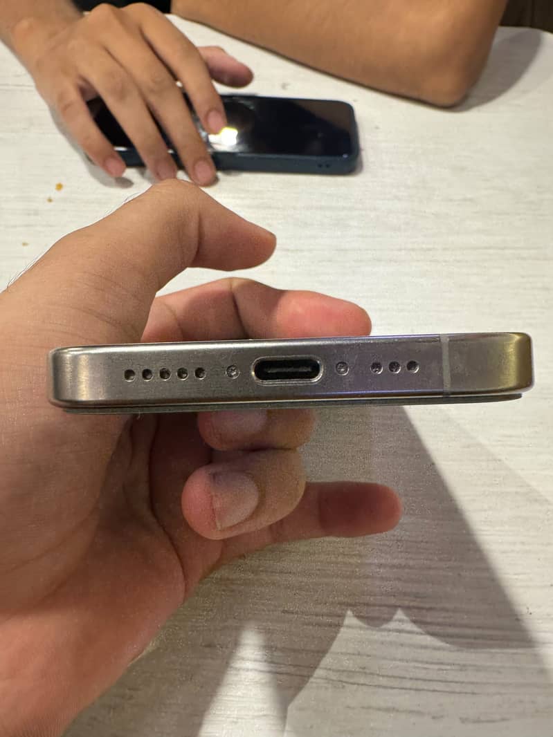 iPhone 15 Pro 2