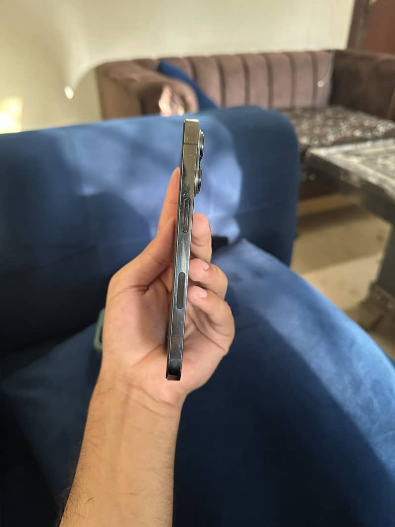 Apple iPhone 13 Pro 0