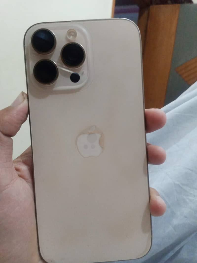 Apple iPhone 16 Pro Max 0