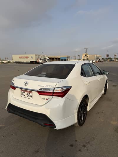 Toyota Corolla Altis 2025