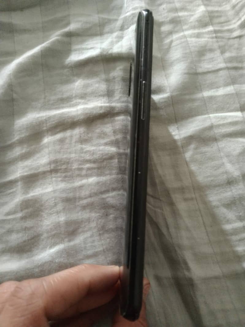 One Plus 6T 4