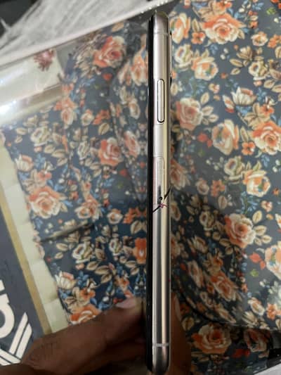 I phone xs