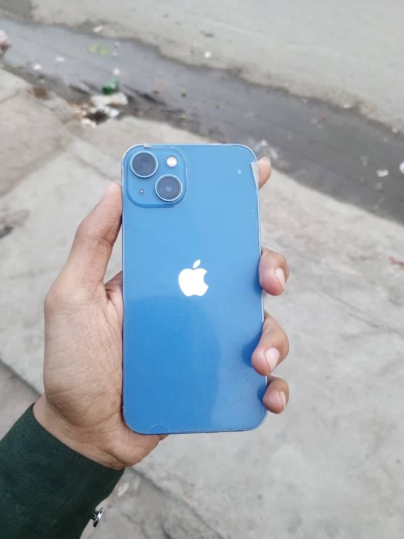 Apple iPhone 13 1