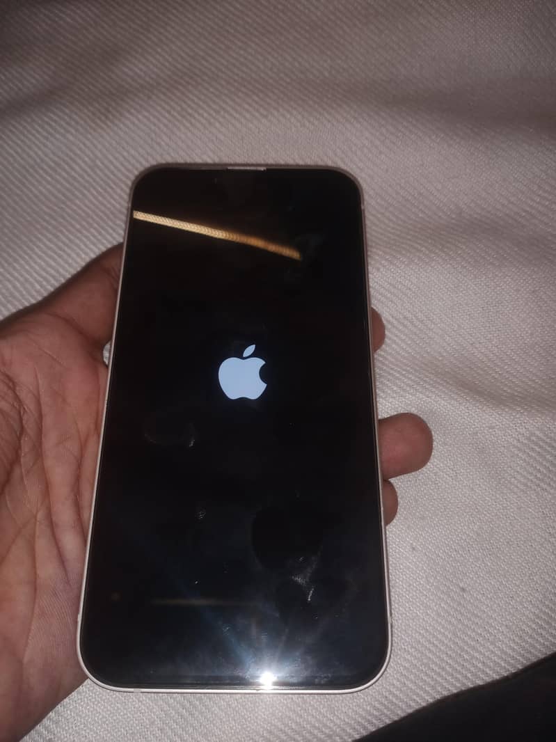 Apple iPhone 14 4