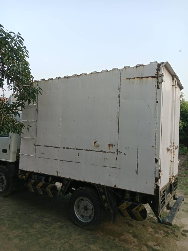 10 ft Container 1