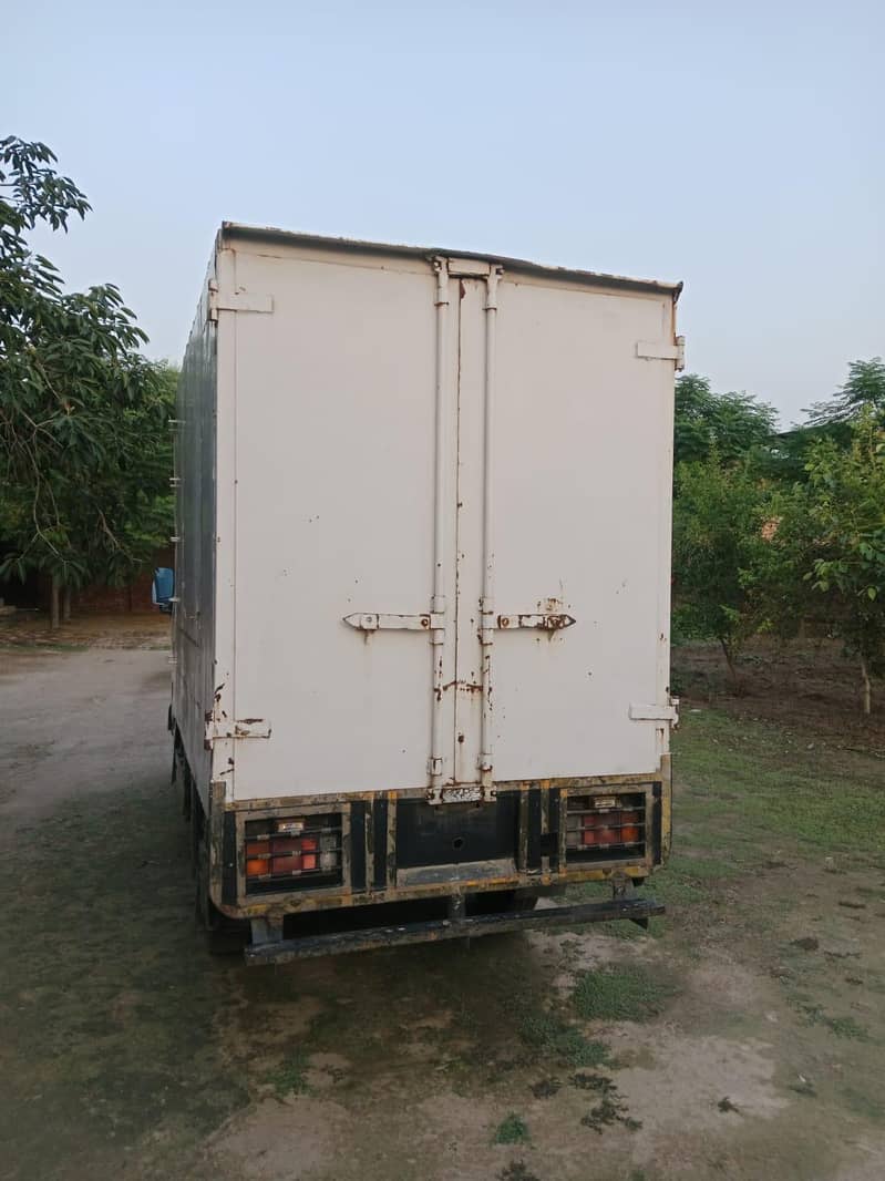 10 ft Container 2
