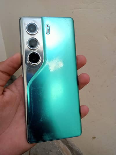 Tecno CAMON 40 Pro