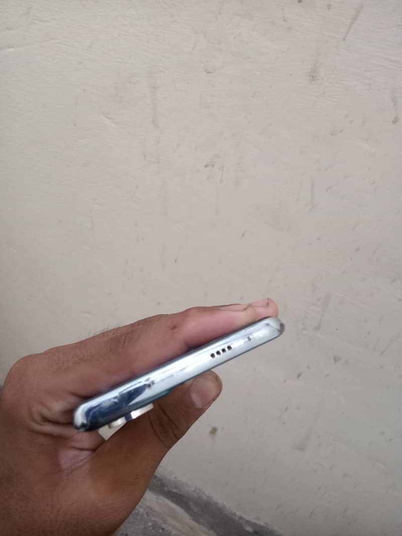 Tecno CAMON 40 Pro 7