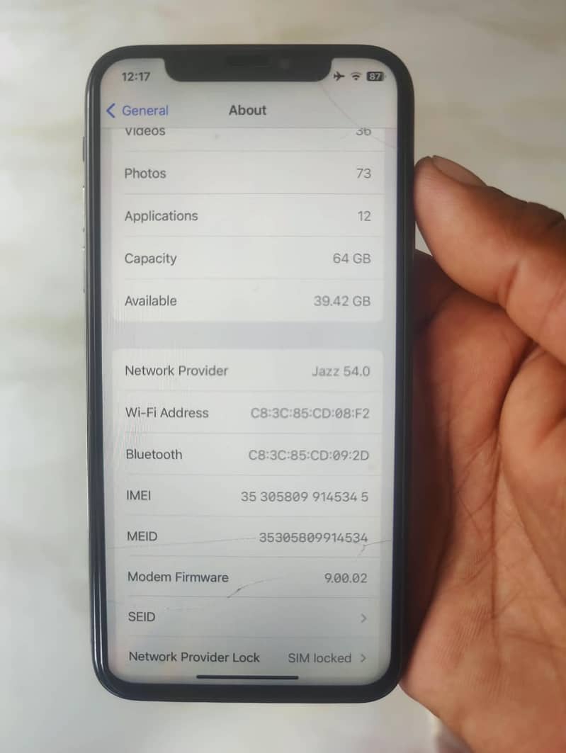 Apple iPhone X 4