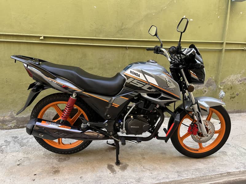 CB150 11
