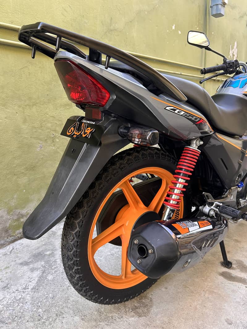 CB150 12