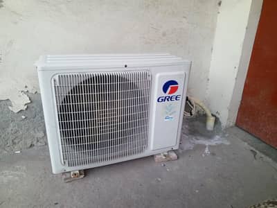 Gree Inverter ac Condition 10/9 Contact no 03089073422.