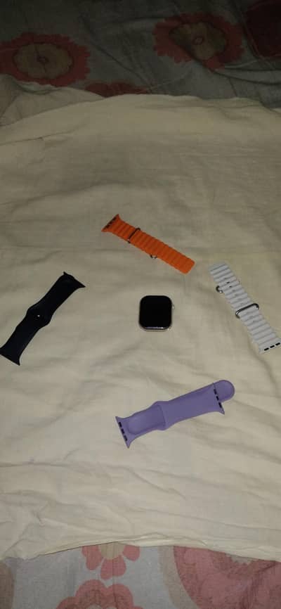 Smart Watch Used 9/10 condition Full working No Fault - Urgent Sale