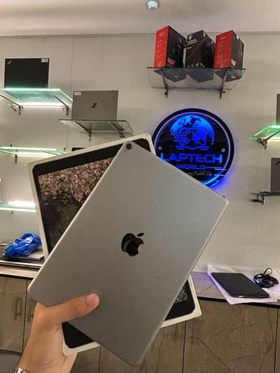 Apple Ipad Pro 2017 with Complete Box