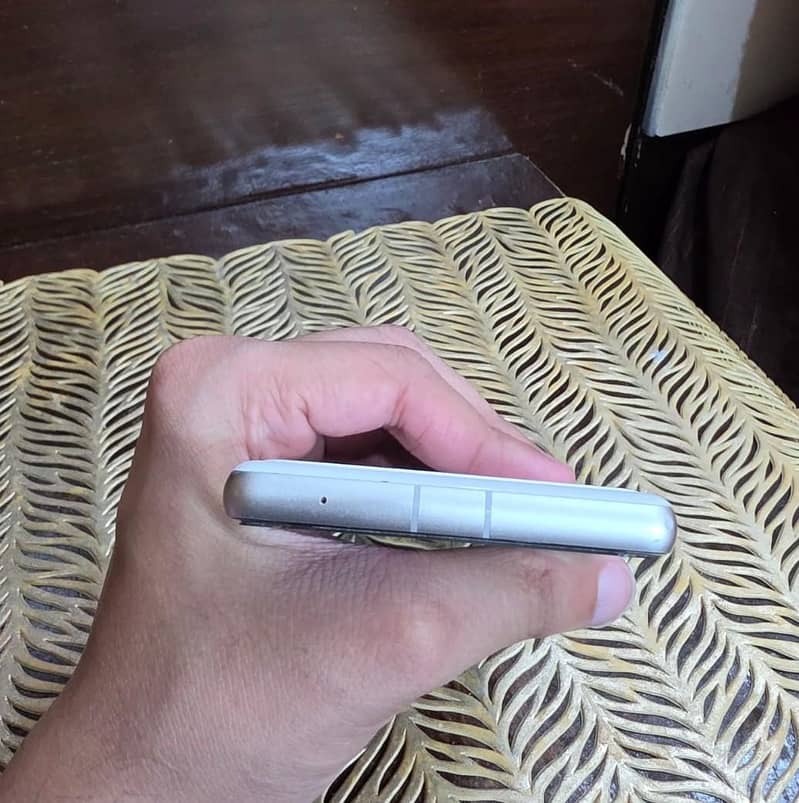 Google Pixel 7a 1